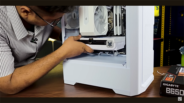 Polar Fox RTX 5060 PC Build
